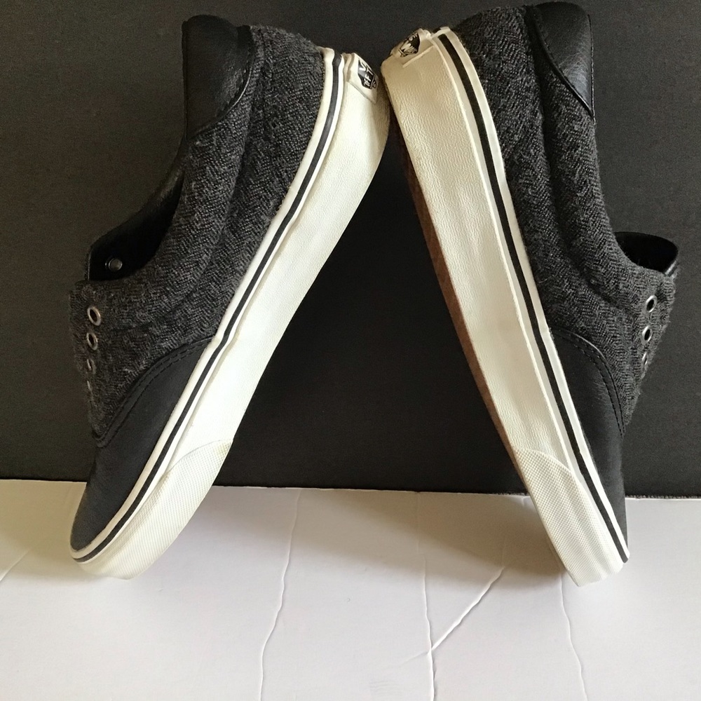 VANS sneakers size 8.5 men’s/10 women’s